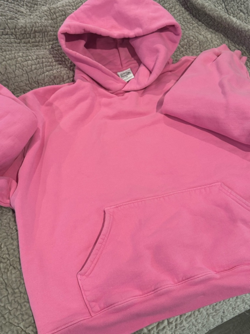 Akimbo club- Solid Pink Pullover Hoodie
Unisex size small